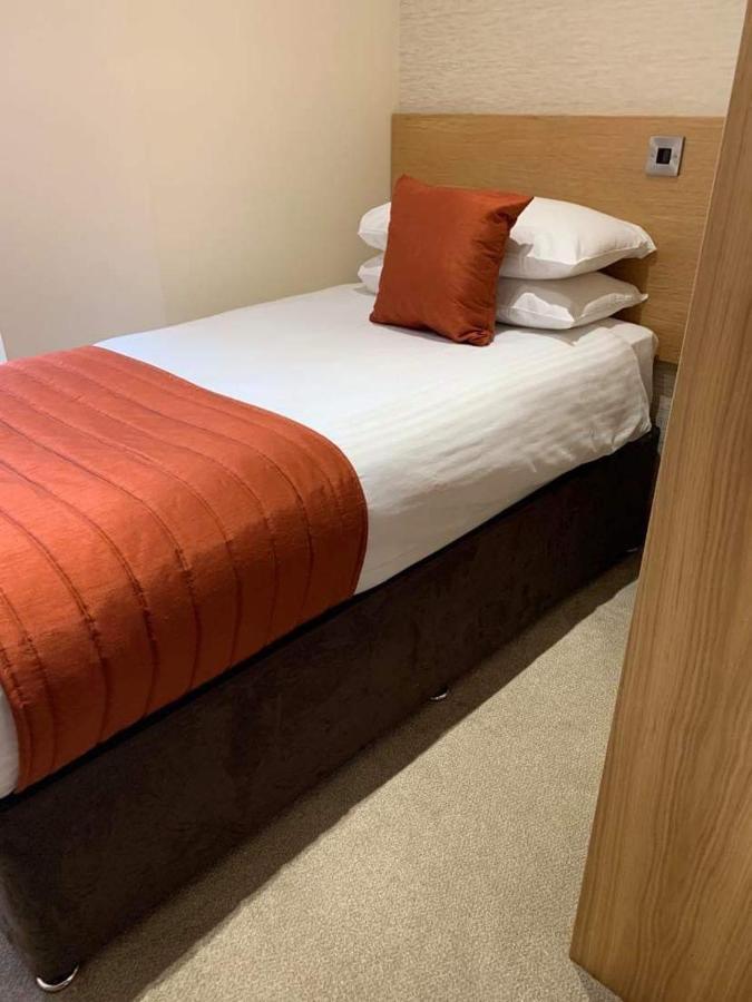 Victoria Hotel 커콜디 외부 사진