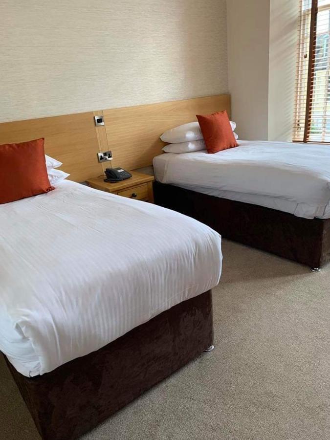 Victoria Hotel 커콜디 외부 사진