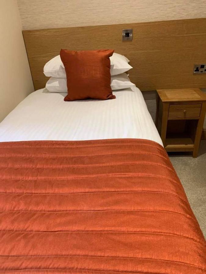 Victoria Hotel 커콜디 외부 사진