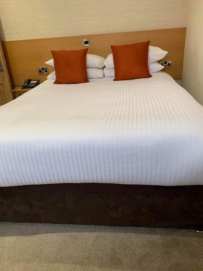 Victoria Hotel 커콜디 외부 사진