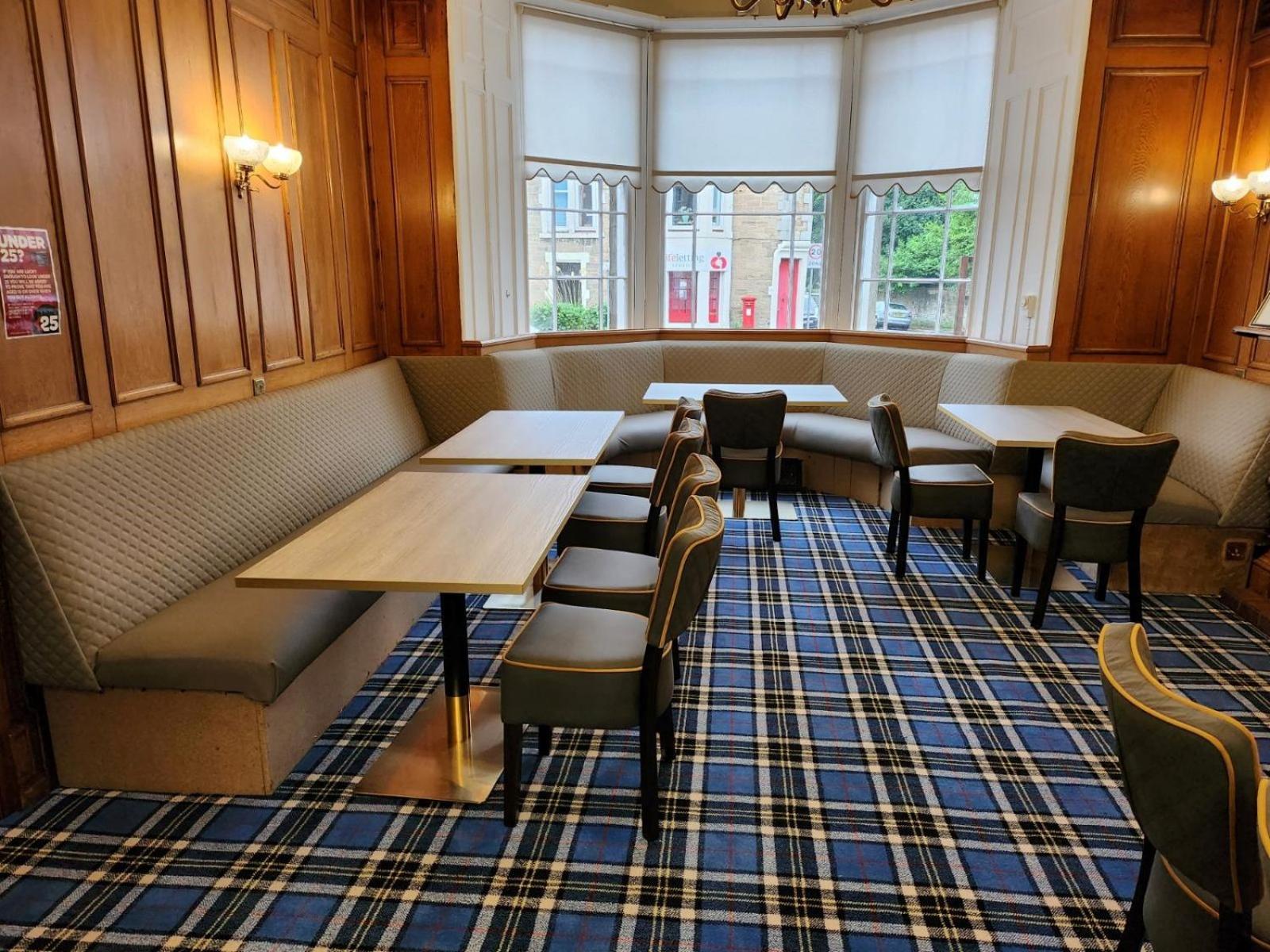 Victoria Hotel 커콜디 외부 사진