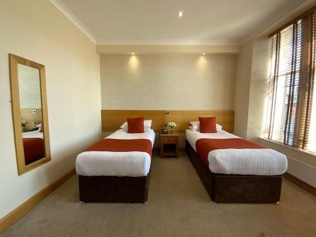 Victoria Hotel 커콜디 외부 사진